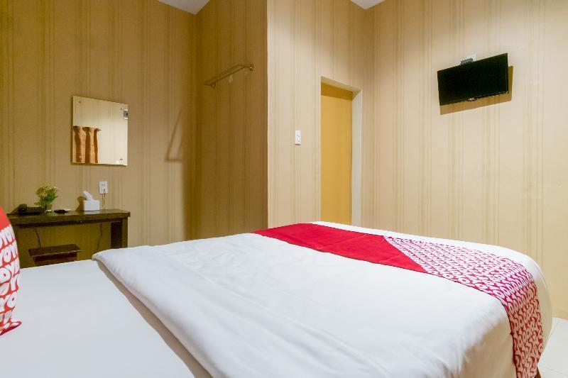 מדאן Oyo 741 Hotel Labuhan Raya מראה חיצוני תמונה