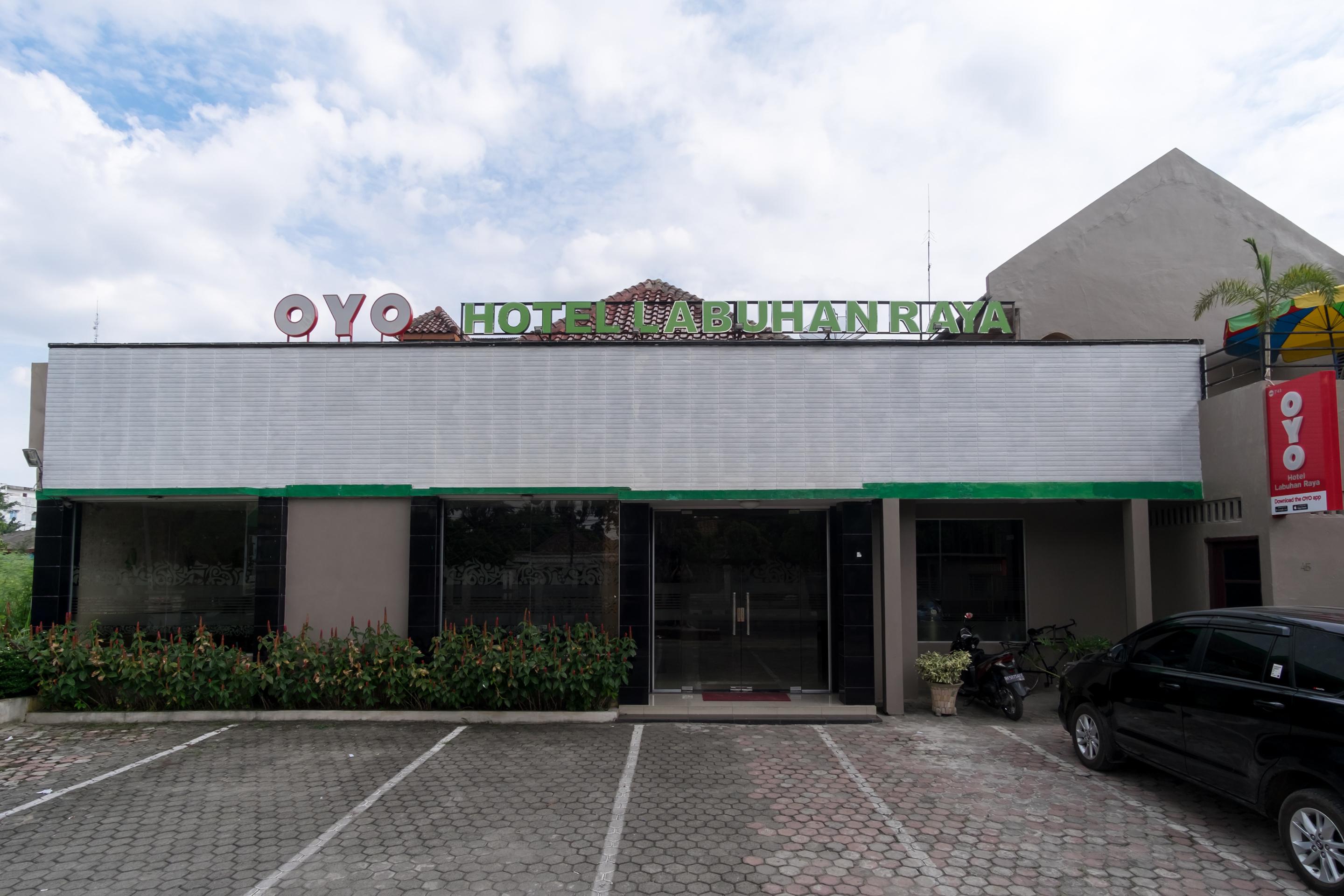 מדאן Oyo 741 Hotel Labuhan Raya מראה חיצוני תמונה