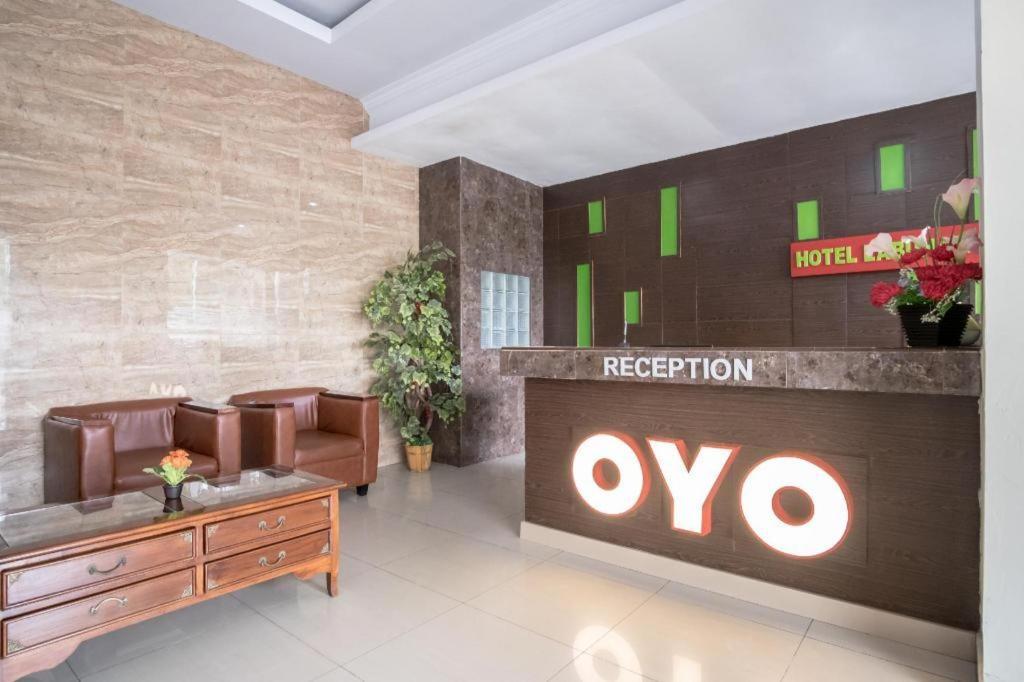 מדאן Oyo 741 Hotel Labuhan Raya מראה חיצוני תמונה