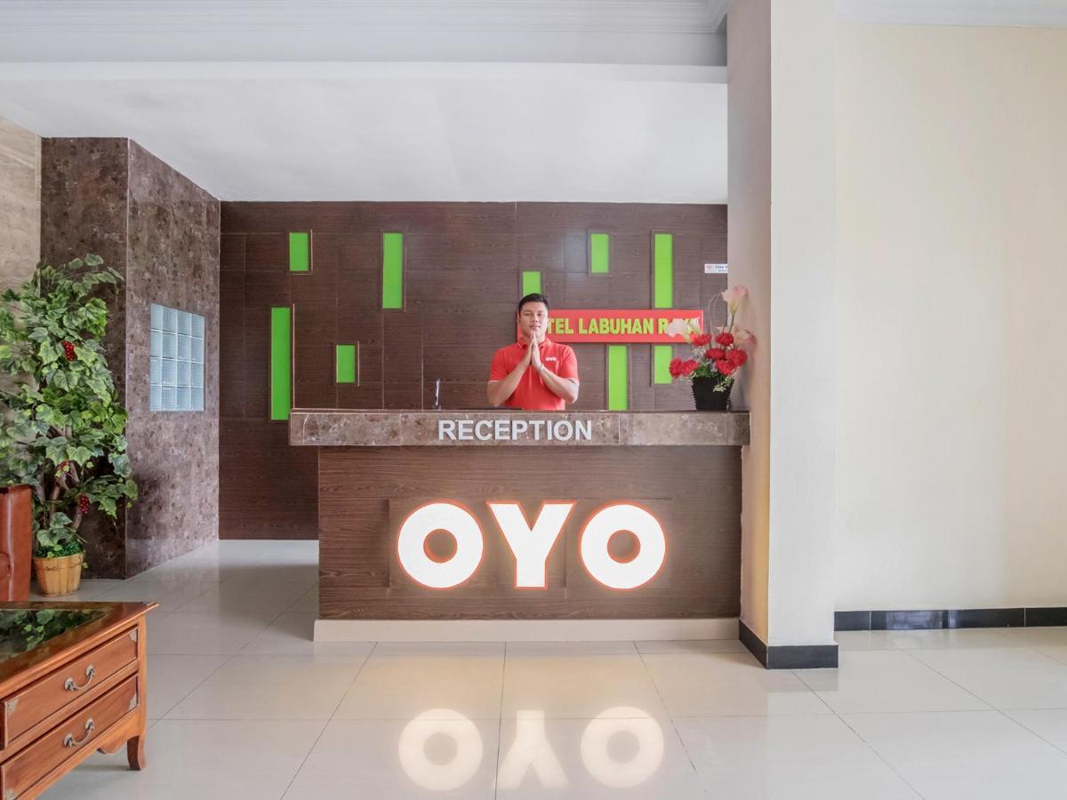 מדאן Oyo 741 Hotel Labuhan Raya מראה חיצוני תמונה