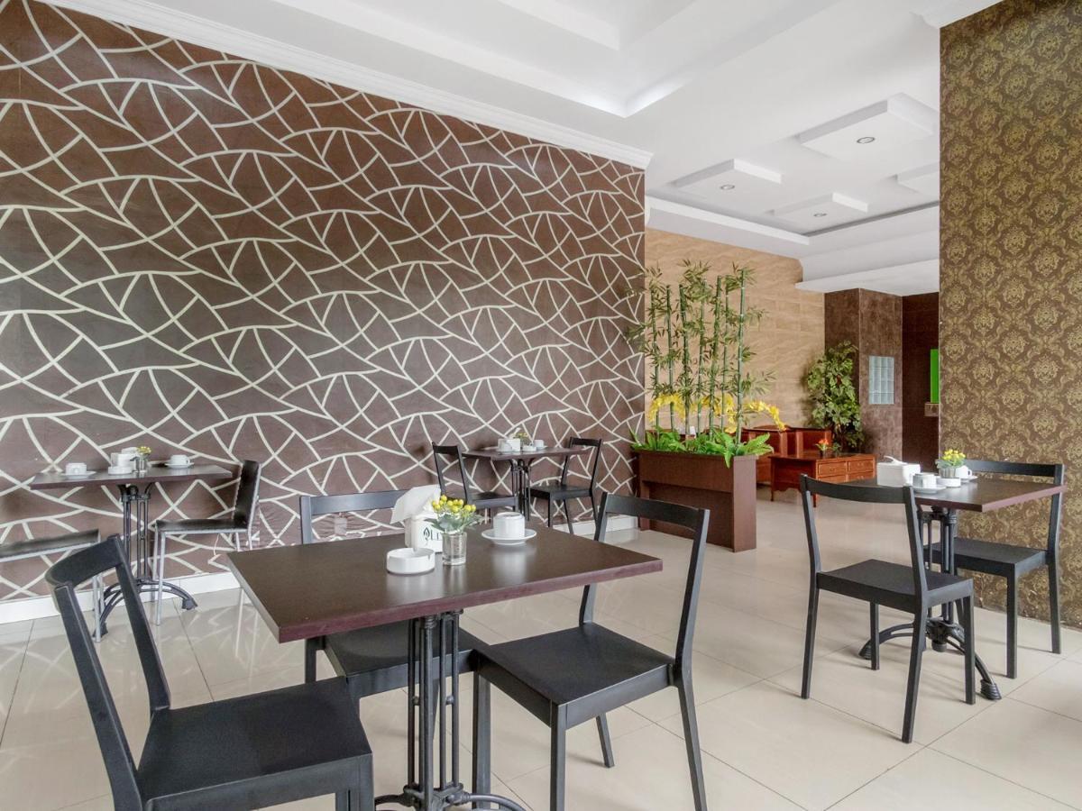 מדאן Oyo 741 Hotel Labuhan Raya מראה חיצוני תמונה