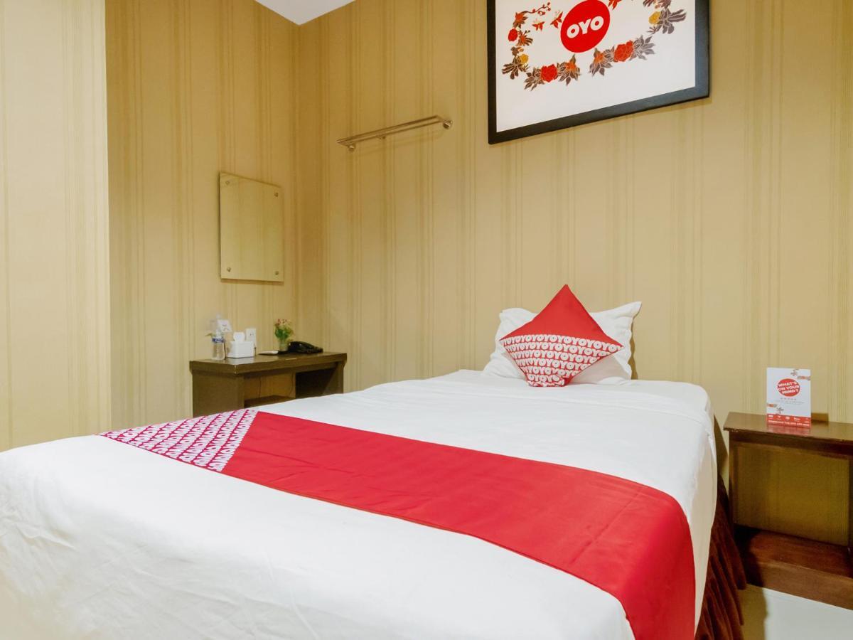מדאן Oyo 741 Hotel Labuhan Raya מראה חיצוני תמונה