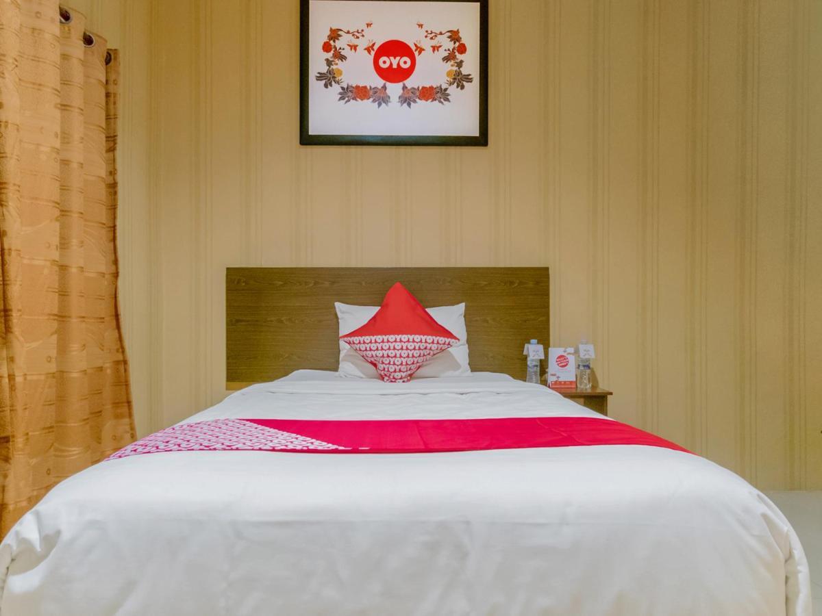 מדאן Oyo 741 Hotel Labuhan Raya מראה חיצוני תמונה