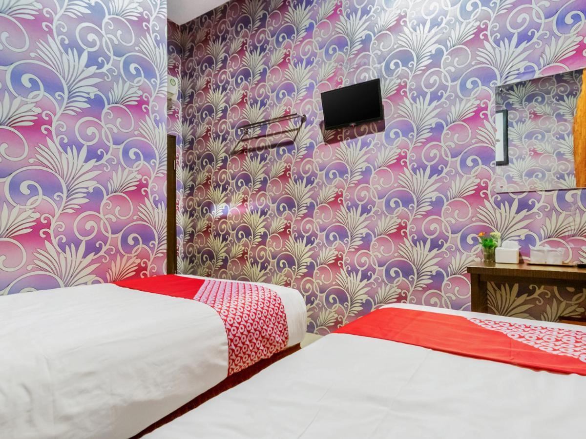 מדאן Oyo 741 Hotel Labuhan Raya מראה חיצוני תמונה