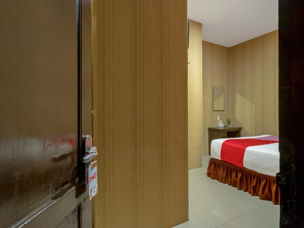 מדאן Oyo 741 Hotel Labuhan Raya מראה חיצוני תמונה