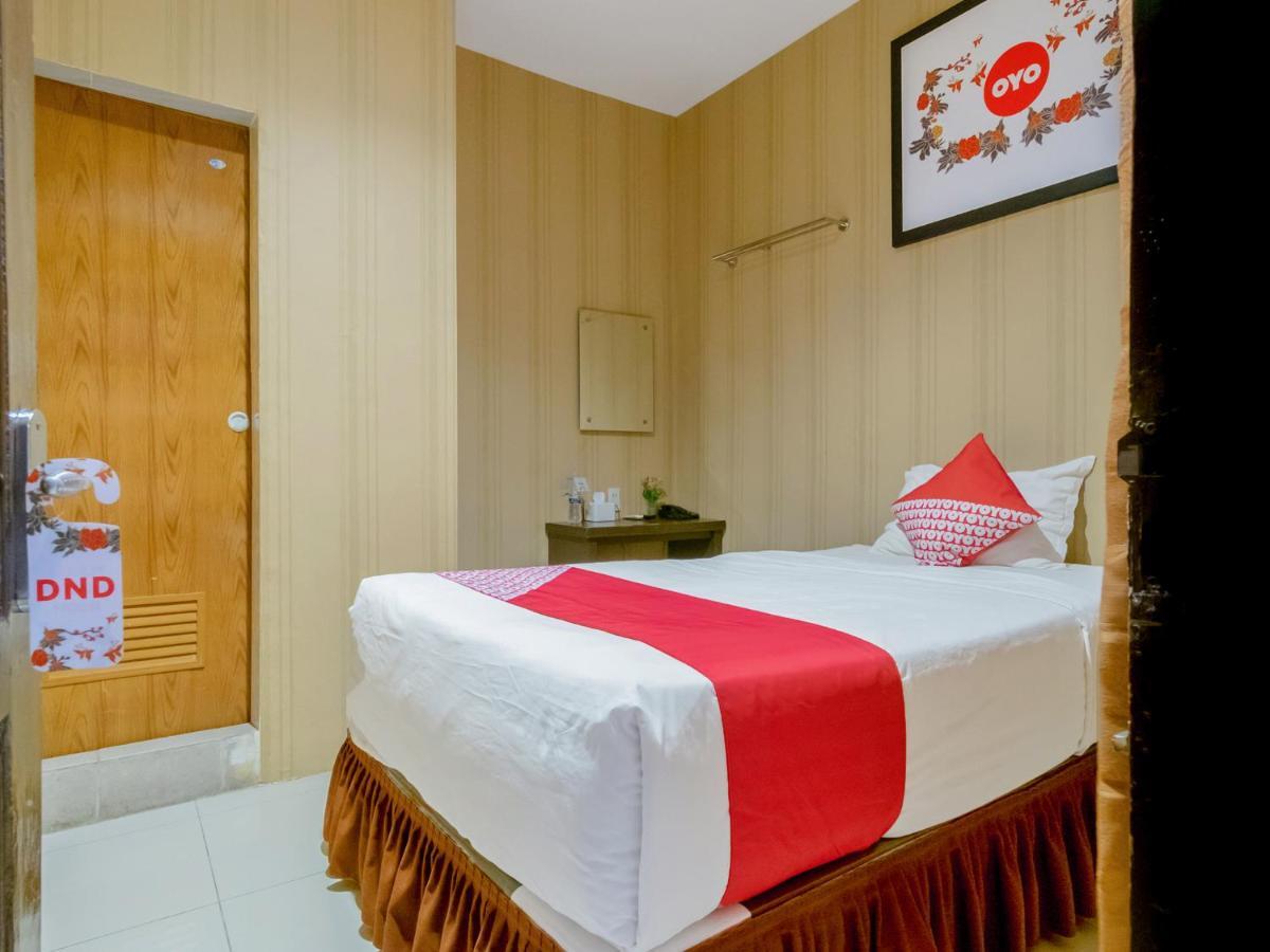 מדאן Oyo 741 Hotel Labuhan Raya מראה חיצוני תמונה
