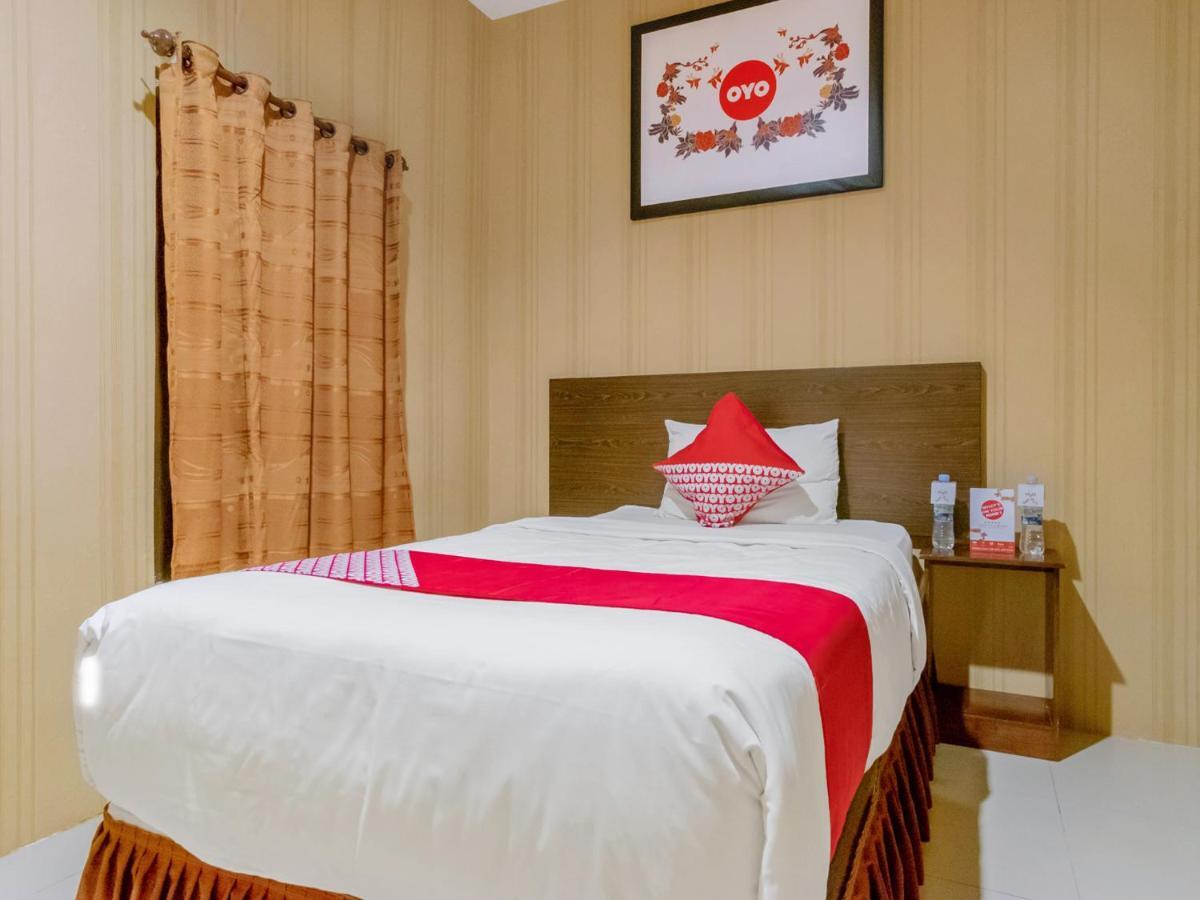 מדאן Oyo 741 Hotel Labuhan Raya מראה חיצוני תמונה