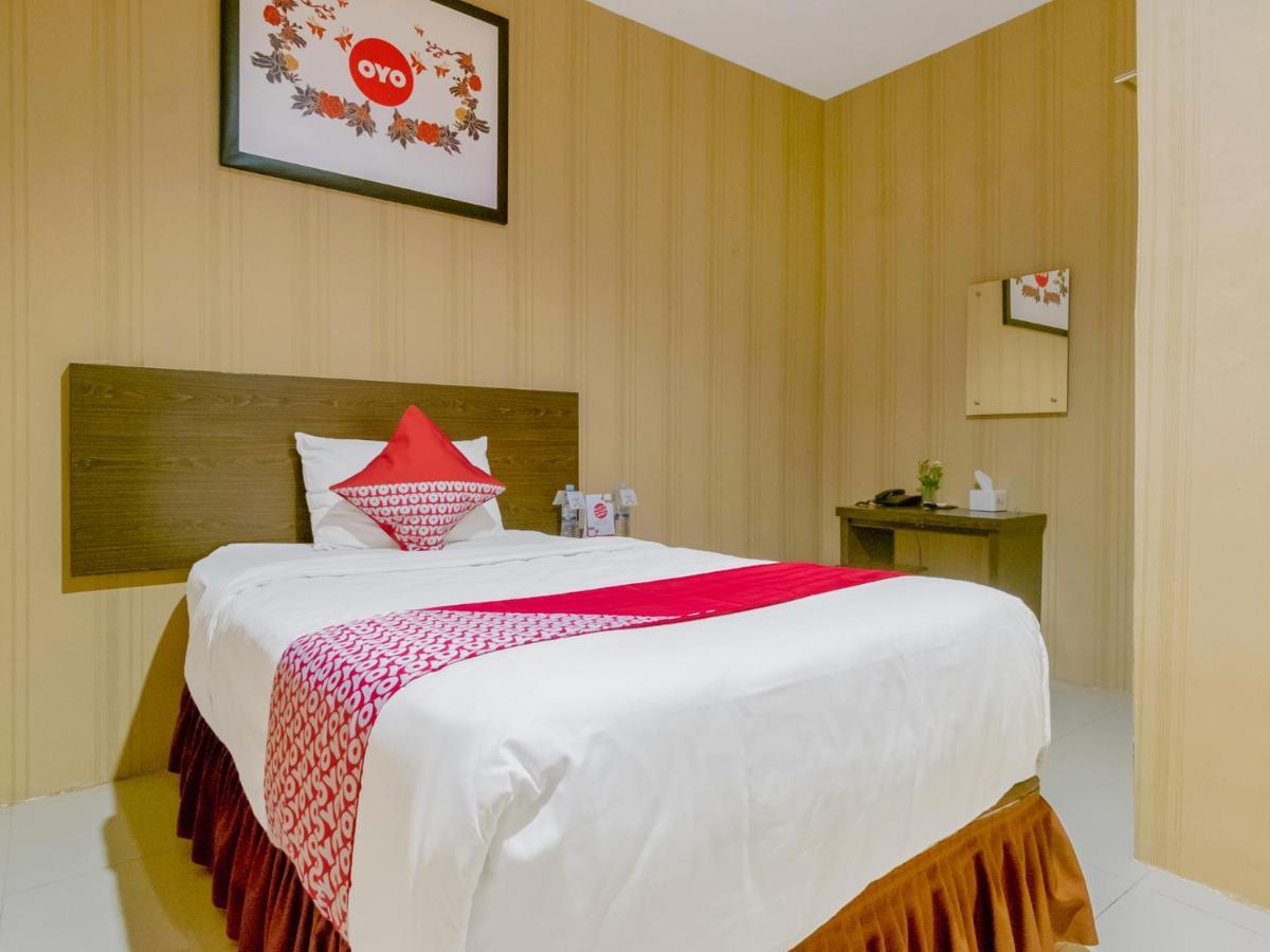 מדאן Oyo 741 Hotel Labuhan Raya מראה חיצוני תמונה