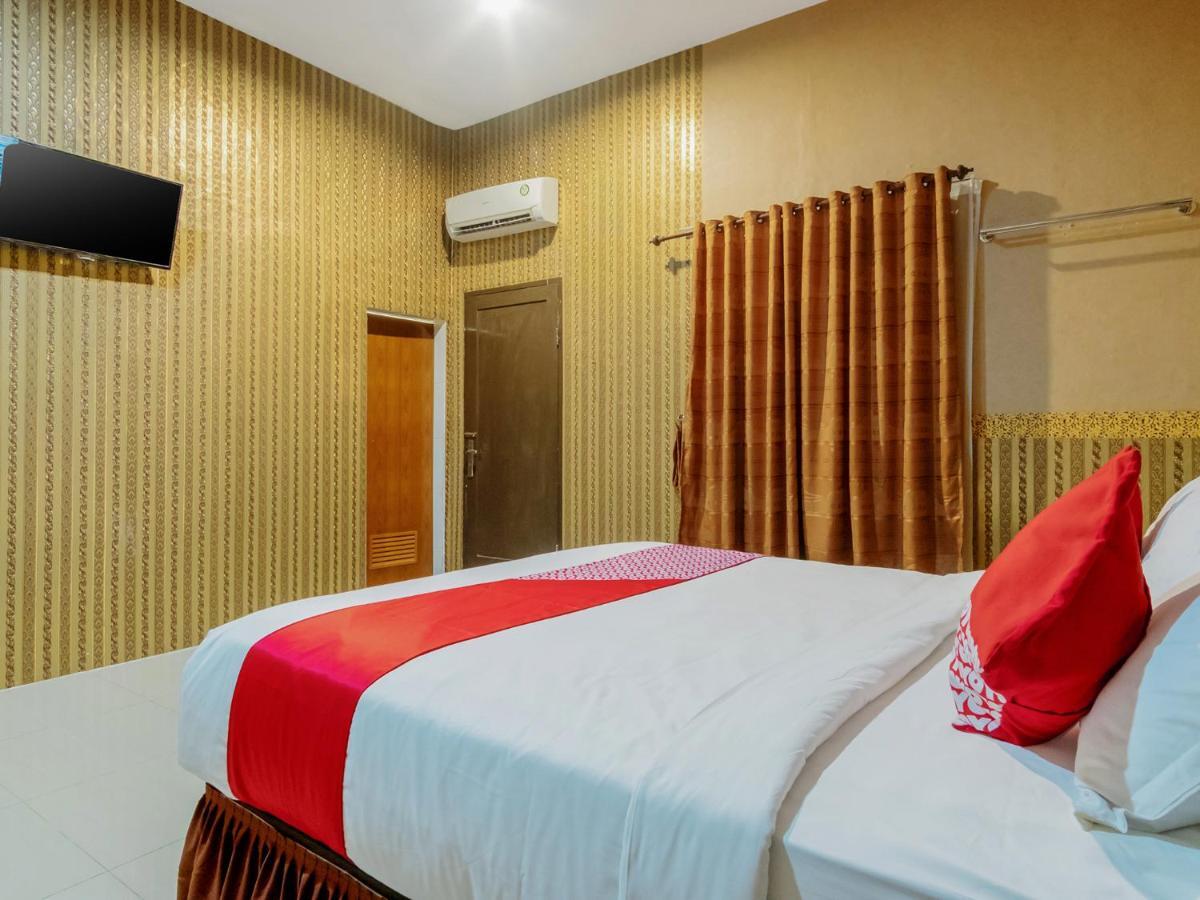 מדאן Oyo 741 Hotel Labuhan Raya מראה חיצוני תמונה