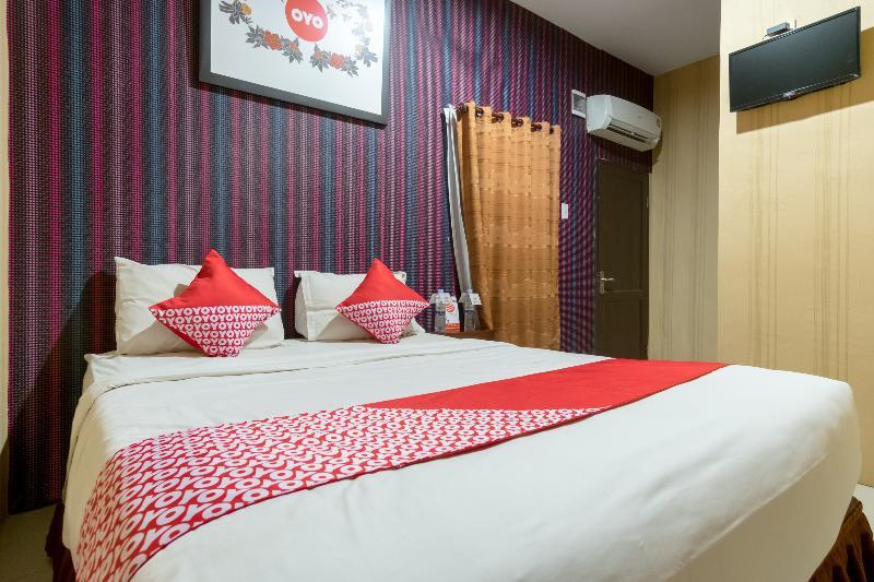 מדאן Oyo 741 Hotel Labuhan Raya מראה חיצוני תמונה