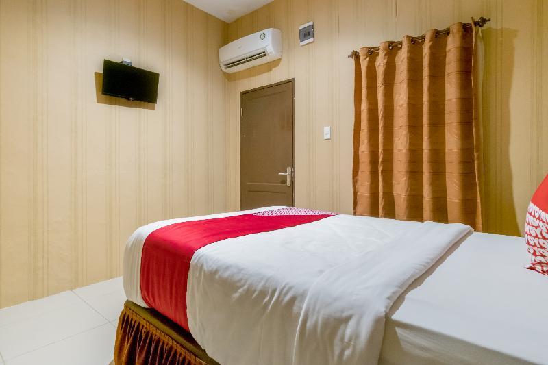 מדאן Oyo 741 Hotel Labuhan Raya מראה חיצוני תמונה
